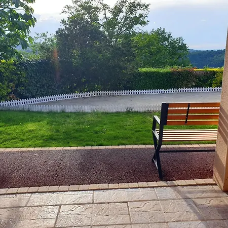 בית נופש Le Du Chemin Rouge *